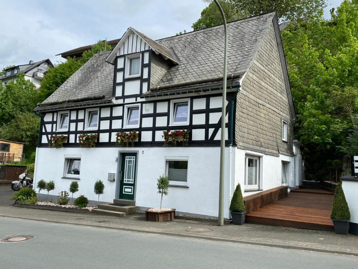 Ferienhaus Sauerland-Träume Schmallenberg Exterior foto